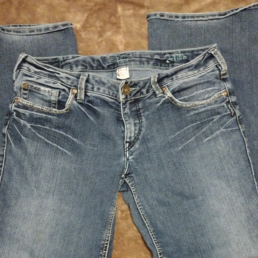Silver Jeans Women's Straight Leg Indigo Denim